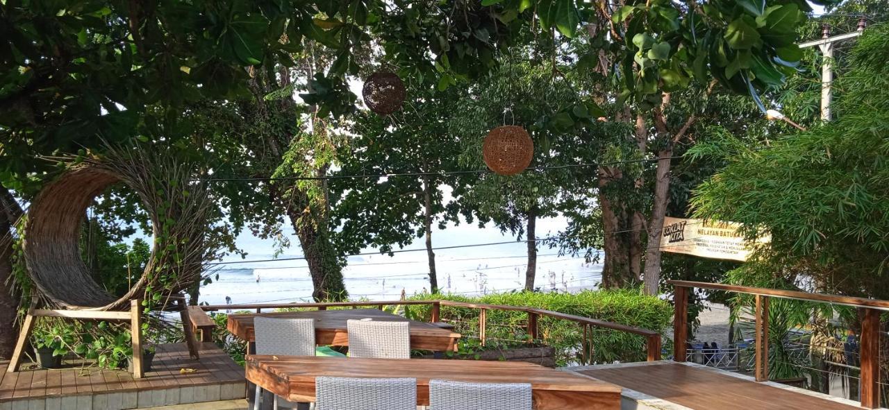 Javacove Beach Hotel Batukaras Eksteriør billede