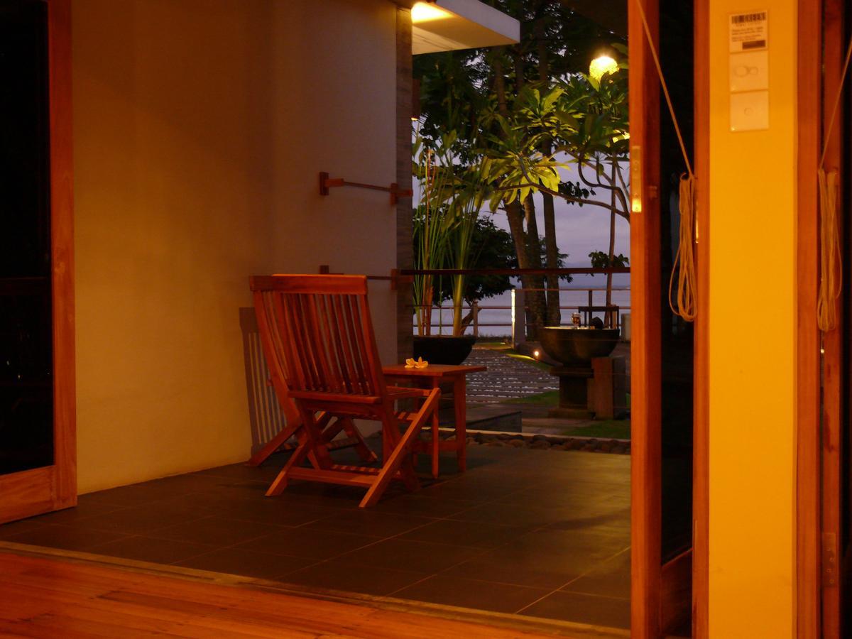 Javacove Beach Hotel Batukaras Eksteriør billede